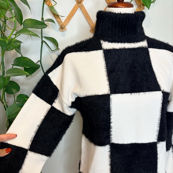 STAUD Benny Checkerboard Turtleneck Sweater - Picture 3 of 12